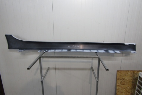 Listwa progowa lewa BMW 1 F40 2 F44 19- próg