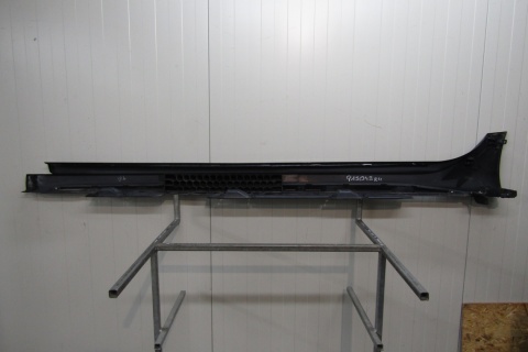 Listwa progowa prawa Honda Civic XI F-HEV Sedan Liftback 21-