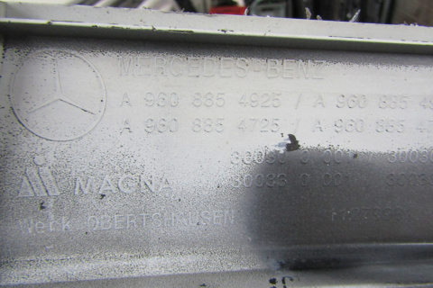 ZDERZAK SPOILER LEWY MERCEDES ACTROS MP4 G. Space
