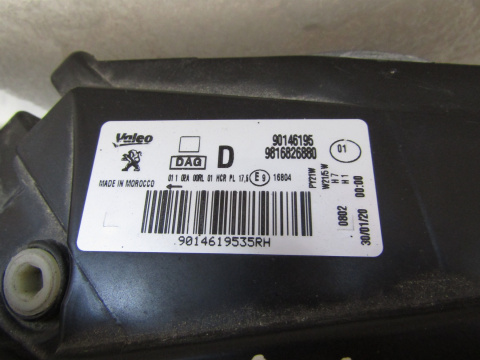 Lampa przód Peugeot Partner 4 IV Rifter ZWYKŁA 18-23 RH 9816826880