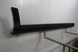 Listwa progowa prawa Ford Kuga Escape MK2 12-19