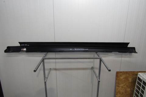 Listwa progowa lewa Ford Focus MK4 kombi HB 17-