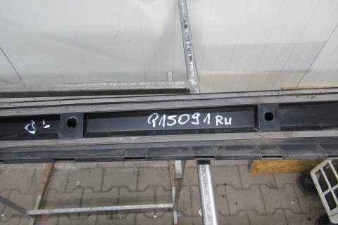 Listwa progowa prawa Audi A3 8V4 Sportback S Line 13-20