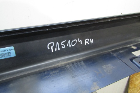 Listwa progowa prawa BMW 1 F40 2 F44 19- próg