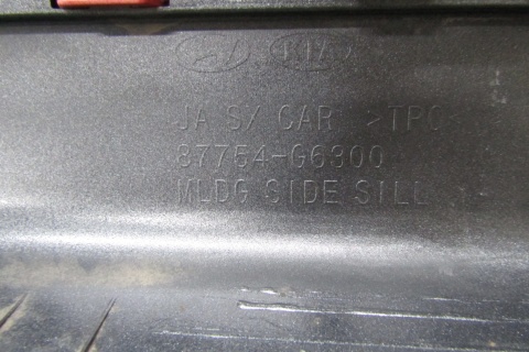 Listwa progowa prawa KIA PICANTO 5D GT Line 17-