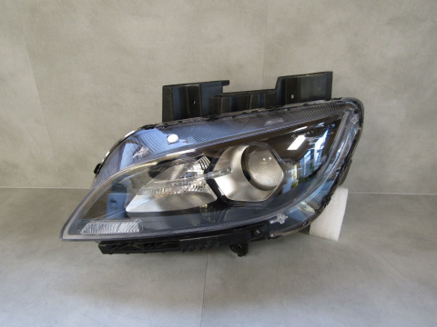 Lampa przód Hyundai Kona Lift ZWYKŁA SOCZEWKA 20-23 LH 92101 J95XX