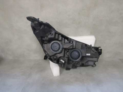 LAMPA PRZÓD FORD GALAXY III LIFT ZWYKŁA SOCZEWKA LH 15-20 EM2B13W030