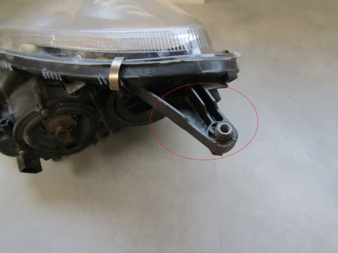 LAMPA PRZÓD MERCEDES SLK II W171 R171 ZWYKŁA RH 04-