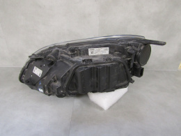 Lampa przód Volvo V40 ZWYKŁA 12-16 RH 31420004