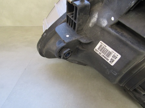 Lampa przód Opel Mokka A ZWYKŁA 12-16 RH 95095497