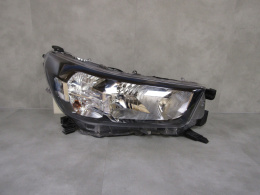 Lampa przód Toyota Hilux 8 VIII LIFT ZWYKŁA 20- RH