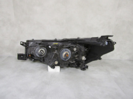Lampa przód Toyota Hilux 8 VIII LIFT ZWYKŁA 20- RH