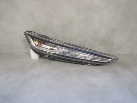 Lampa przód Hyundai Kona 1 LED DRL RH 17-21 92208J9000
