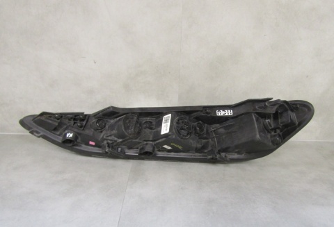 Lampa przód Hyundai Kona 1 LED DRL RH 17-21 92208J9000