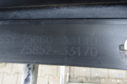 Listwa progowa lewa LEXUS ES VII 18- XZ10 75860-33140
