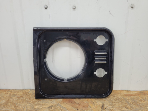 Ramka maskownica osłona lampy przód lewa LAND ROVER DEFENDER TD5 99-