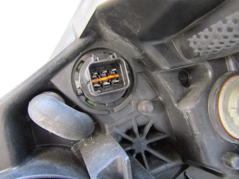 LAMPA PRZÓD KIA PICANTO III 3 ZWYKŁA 17-20 RH
