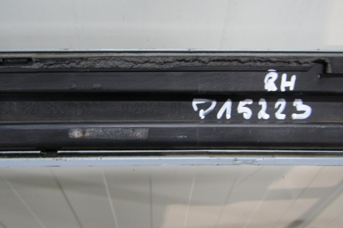 Listwa progowa prawa Audi A1 S line 82A 17- S1