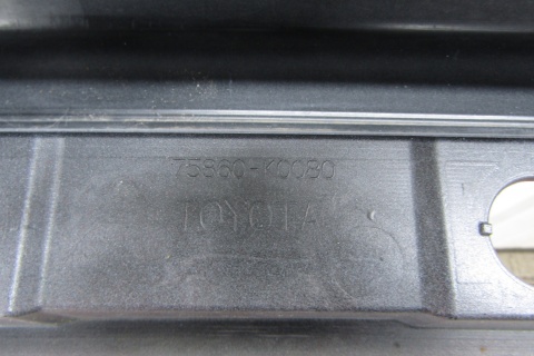 Listwa progowa lewa Toyota Yaris 4 IV 20- Mazda 2 22- Hybrid