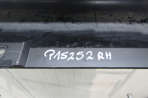 Listwa progowa prawa Mercedes C 257 CLS AMG 18-