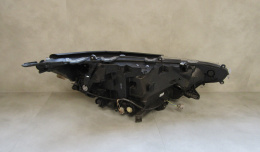 LAMPA PRZÓD TOYOTA RAV4 IV 5 V LED 19-21 LH
