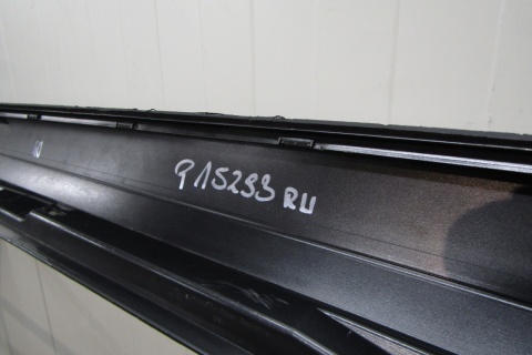 Listwa progowa prawa Audi A6 C8 4K0 S Line 18-