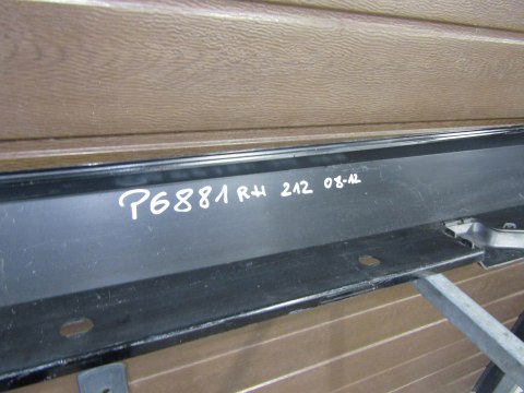 Listwa progowa prawa Mercedes E-Klasa 212 09-16