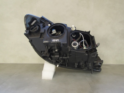 Lampa przód BMW X1 E84 Lift KSENON NIESKRĘTNY 12-15 LH