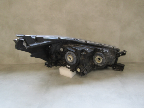 LAMPA PRZÓD TOYOTA HILUX 8 VIII LIFT ZWYKŁA 20- LH
