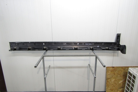 Listwa progowa prawa Ford Kuga MK2 Titanium ST 12-19