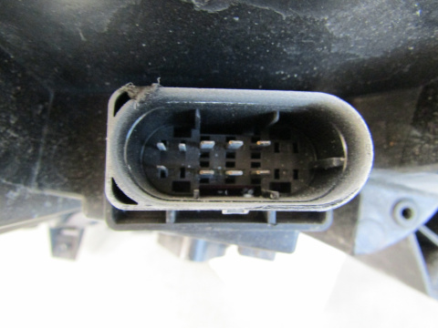 Lampa przód Mercedes ML 166 ZWYKŁA SOCZEWKA 11-15 RH A1668206759