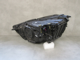 Lampa przód Audi Q3 83A FULL LED 18- RH 83A941034