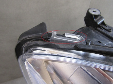 LAMPA PRZÓD MERCEDES ML W166 ZWYKŁA SOCZEWKA 11-15 RH A1668206759