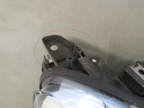 Lampa przód Opel Combo E IV ZWYKŁA + LED RH 18-23 9816825980