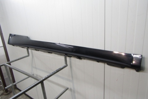 Listwa progowa prawa Audi A5 8W6 8W7 S Line 16-19