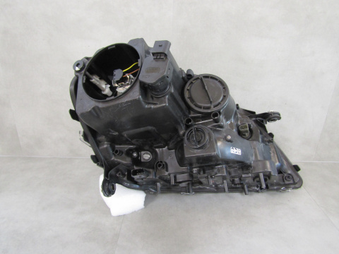 LAMPA PRZÓD MERCEDES ML W164 LIFT ZWYKŁA SOCZEWKA LH 08-11 A1648201959