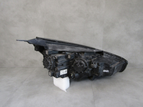 LAMPA PRZÓD HYUNDAI I30 III LIFT ZWYKŁA SOCZEWKA 20- LH 92101G4510