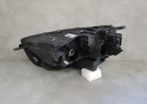 Lampa przód Opel Combo E IV ZWYKŁA RH 18- 9816825480