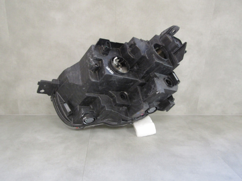 Lampa przód Opel Combo E IV ZWYKŁA RH 18- 9816825480