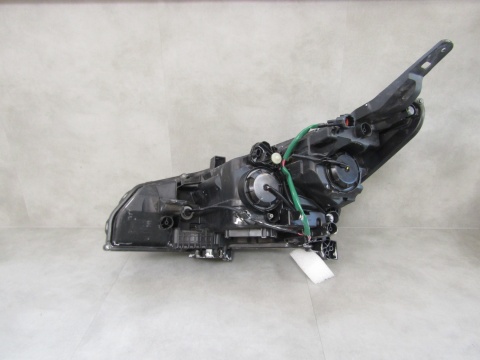 LAMPA PRZÓD NISSAN LEAF II 2 ZWYKŁA SOCZEWKA RH 17- 260105SH0A