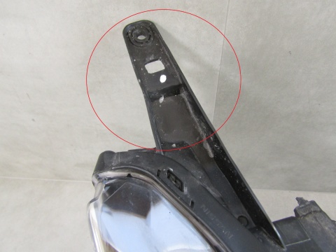 LAMPA PRZÓD NISSAN LEAF II 2 ZWYKŁA SOCZEWKA RH 17- 260105SH0A
