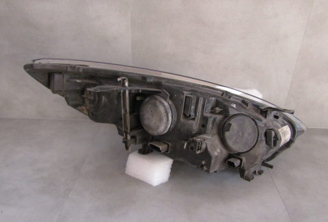LAMPA PRZÓD RENAULT MEGANE 3 III LIFT ZWYKŁA SOCZEWKA 13-16 LH 260605817R