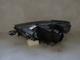 LAMPA PRZÓD SKODA SCALA LED 19-23 RH 657941016