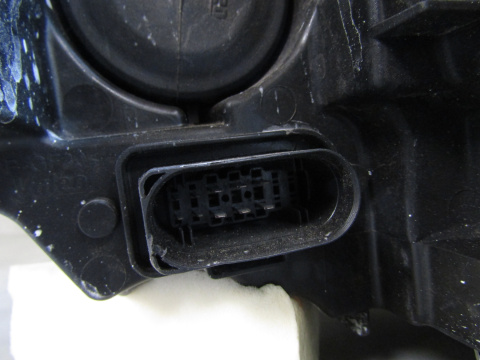 LAMPA PRZÓD SKODA SCALA LED 19-23 RH 657941016