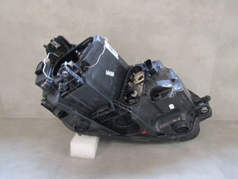 LAMPA PRZÓD VW SPORTSVAN LIFT ZWYKŁA 18-20 LH 517941005D