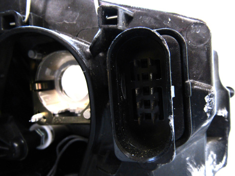 LAMPA PRZÓD VW SPORTSVAN LIFT ZWYKŁA 18-20 LH 517941005D