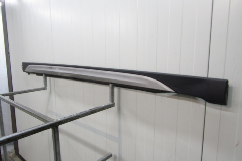 Listwa progowa prawa VW TAIGO 2G7 21-