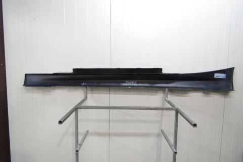 Listwa progowa prawa BMW F21 F22 F23 M-Pakiet -21