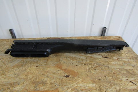 Kierownica powietrza wlot VW AUDI SEAT SKODA 2Q 2Q0129509A