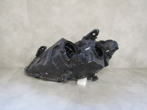 Lampa przód Mercedes CLA W117 LIFT ZWYKŁA 16-19 RH A1178200461